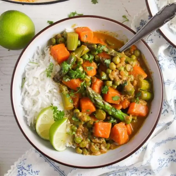 Asparagus Coconut Curry