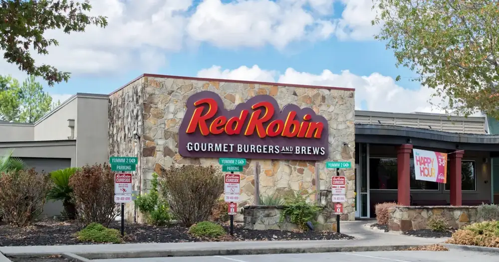 Red Robin posts best traffic in three years