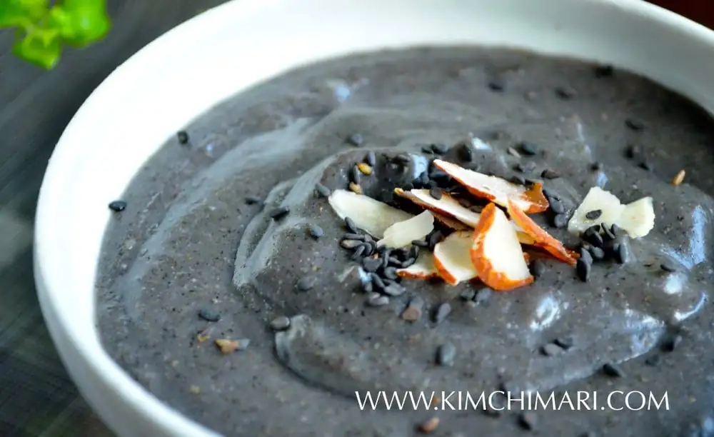 Black Sesame Porridge (흑임자죽 Heukimja Juk)