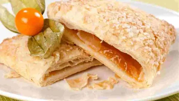 But how soft are these homemade apricot jam pastries: the flavours of a time that are never lost