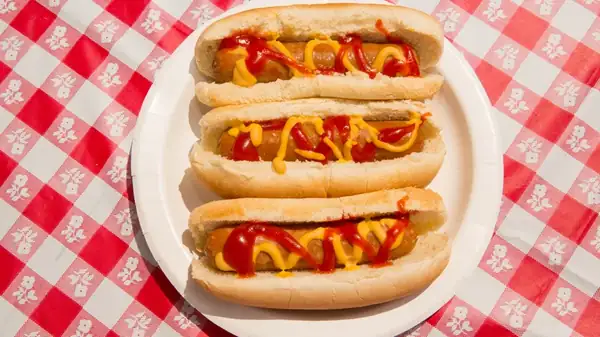 Marinating sausages transforms an ordinary classic