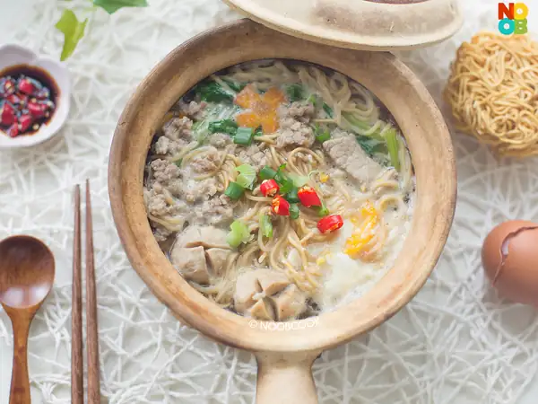Claypot Yee Mee Noodles (Pork) Recipe