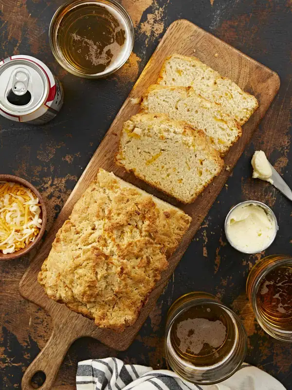 Easy Homemade Beer Bread (No Yeast)