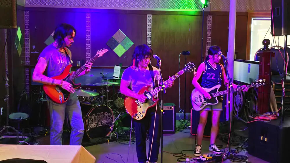 Jade Cathay, dim sum bajo el estruendo del punk rock