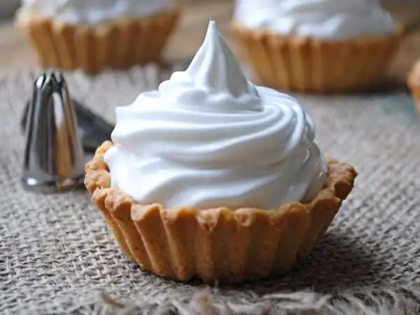 Protein cream with agar-agar