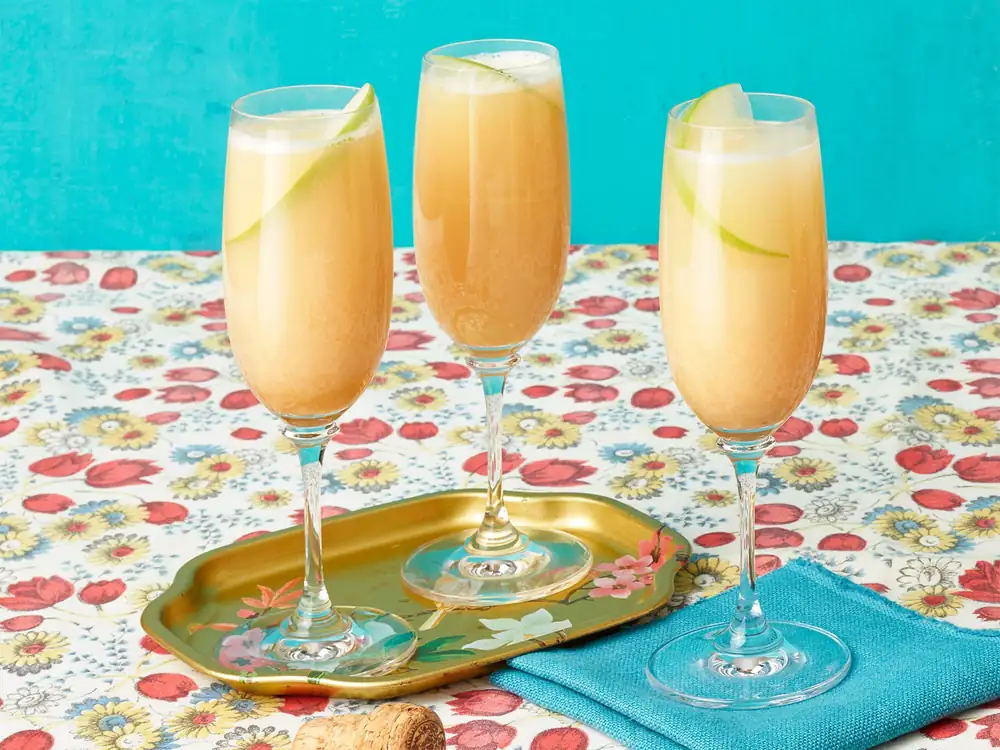 mimosas de sidra de manzana caramelizada