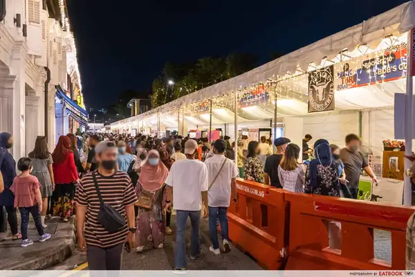 22 Food Stalls To Try At The Ramadan Bazaars 2022—Mozzarella Prata Waffles, XL Roti John, Mentaiko Coney Dogs