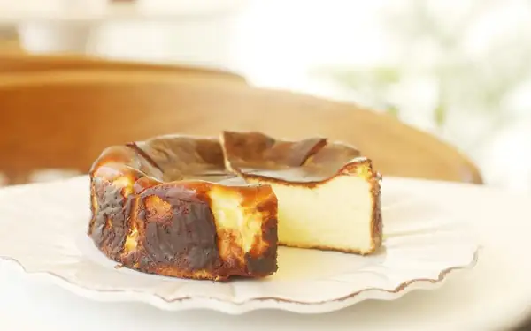 Creamy Cheesecake, a Melt-in-Your-Mouth Delight