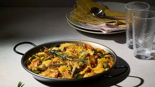 Estos son los secretos de una buena paella, según la ciencia: termofísica, evaporación y pardeamiento enzimático