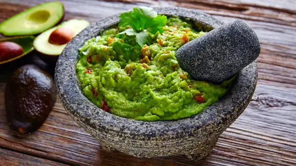 12 Mistakes You're Probably Making With Your Guacamole