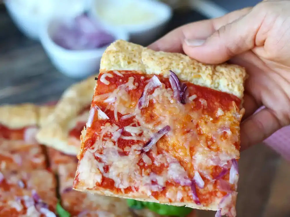 Pizza de queso cottage