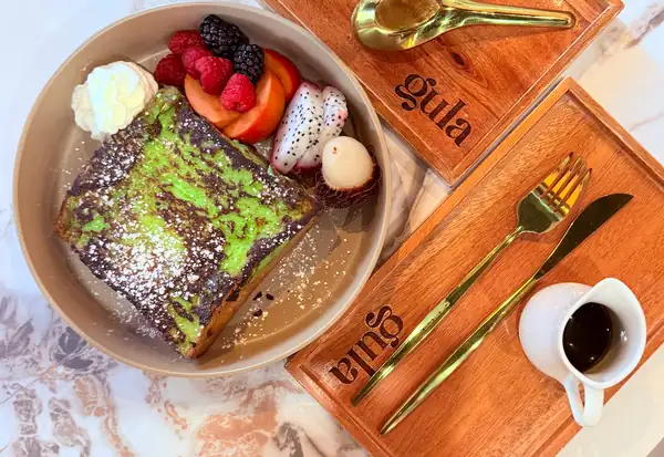 Meet the Indonesian Dessert Shop Winning Over Buford Highway