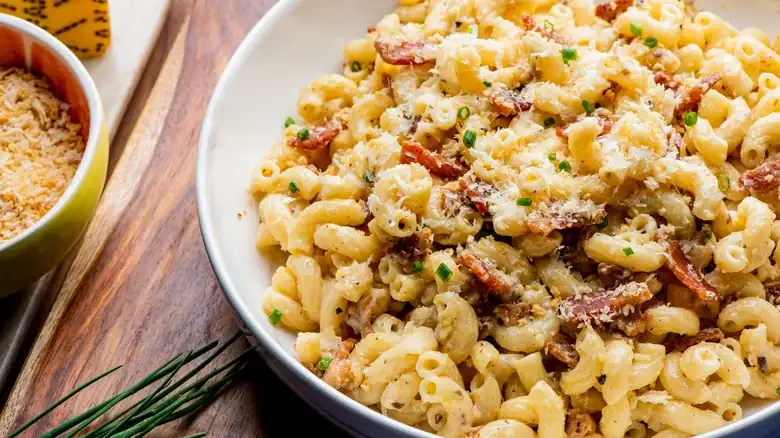 Sí, los macarrones con queso también pueden ser un desayuno