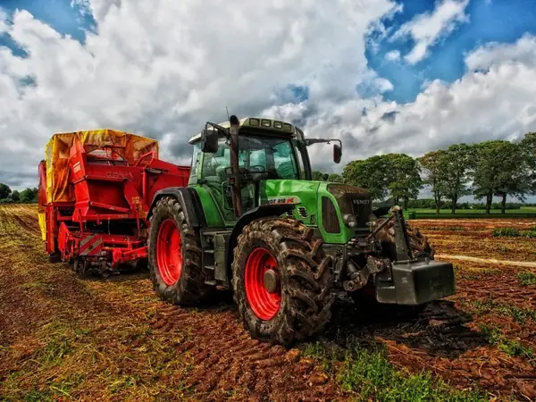 Principal UK Food & Ag Corporates Join Forces to Launch £40m Precision Ag Innovation Center Agri-EPI