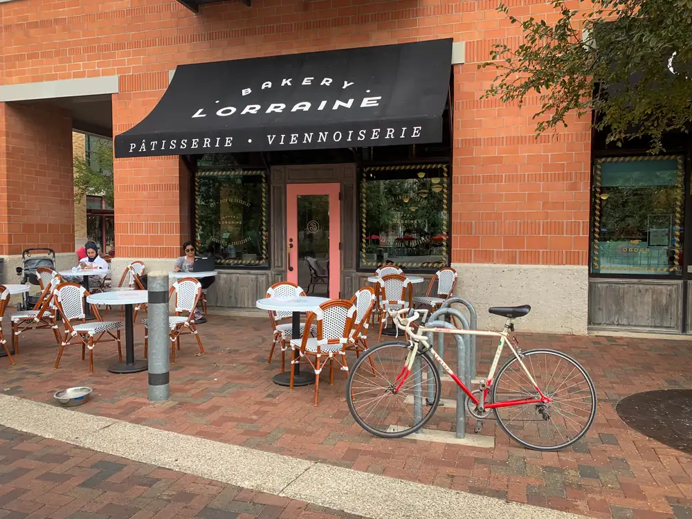 A 24-Hour Guide to Dining and Drinking in Downtown San Antonio by Bicycle