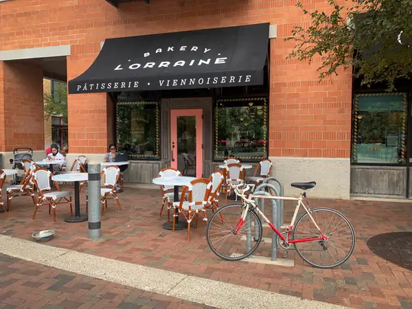 A 24-Hour Guide to Dining and Drinking in Downtown San Antonio by Bicycle