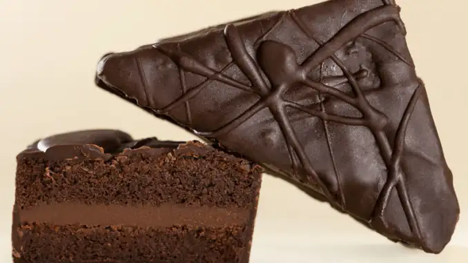 Chocolate Trapizzino: A new dessert featuring sponge cake and rum ganache