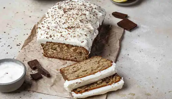 Hazelnut and dark chocolate plumcake