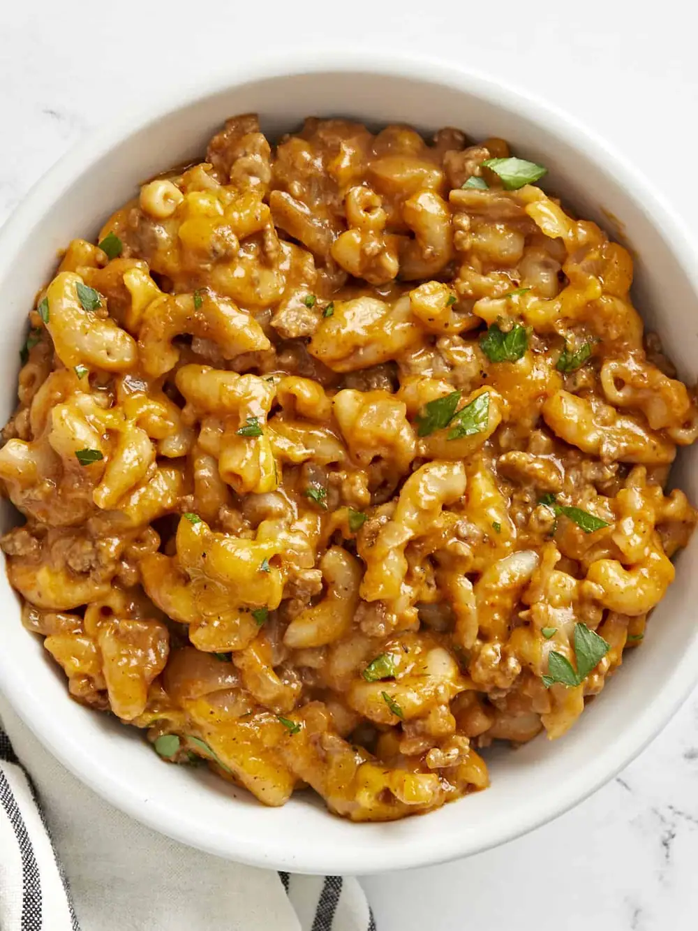 This One Pot Chili Mac is cheesy, beefy comfort food cooked in one pot!