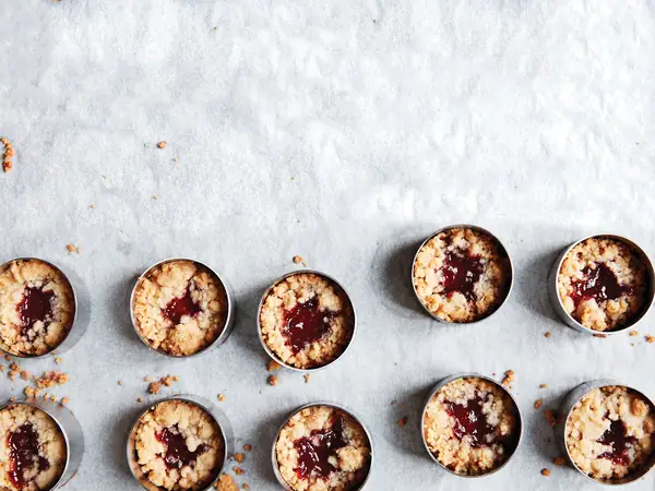 Honey-and-Tea Jammer Cookies
