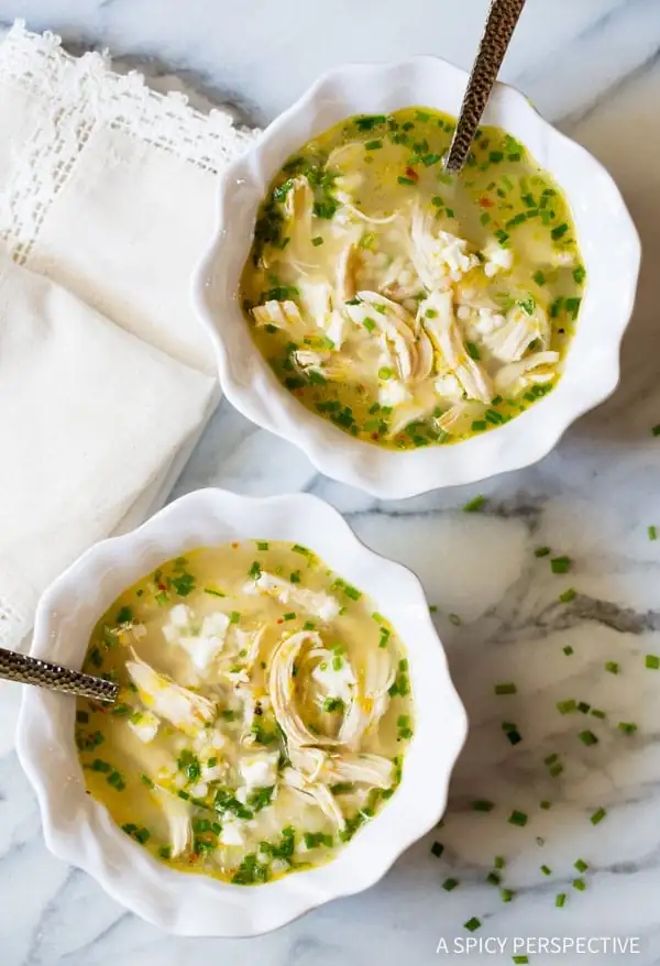 Sopa griega de pollo con limón
