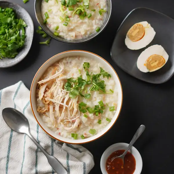 Cháo Gà (gachas de arroz con pollo vietnamita / sopa de arroz)