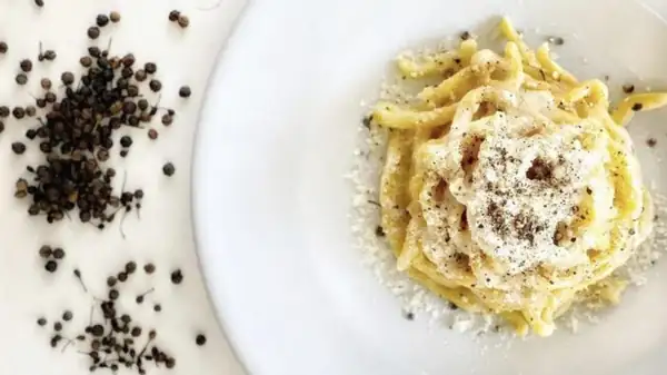 The recipe for cacio e pepe? No, caci e pepe, Marco Gallotta tells us