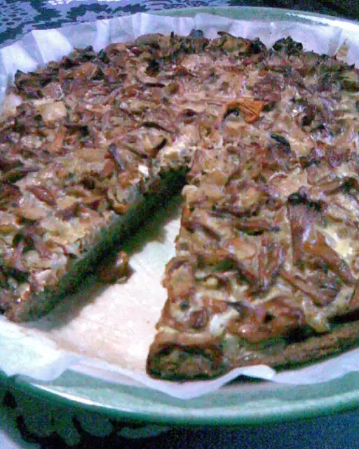 Pastel de centeno y rebozuelos