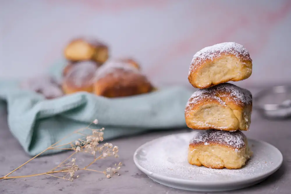 Traditional Honza's Buns Step by Step: Fluffy as a Cloud and Full of Memories of Grandma