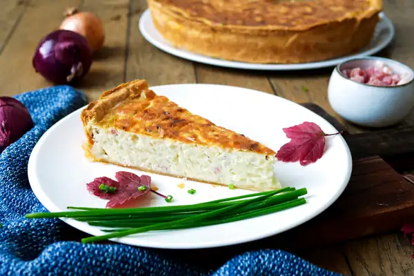 Onion tart with puff pastry – my simple recipe from a springform pan