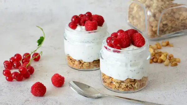 Skyr Vs Greek Yogurt: What's The Difference?