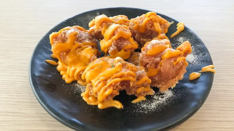 La mejora con queso que tu pollo frito se merece