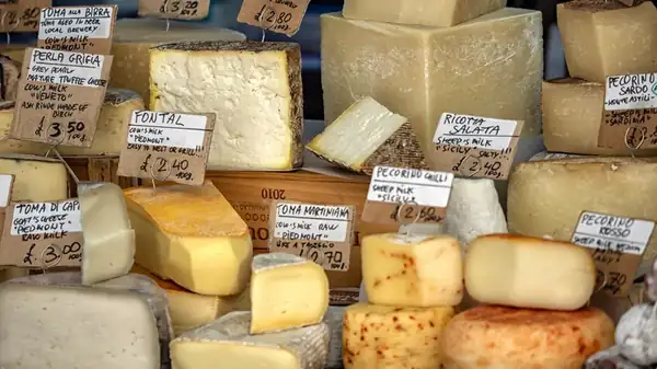 Cheese rinds that you should avoid eating
