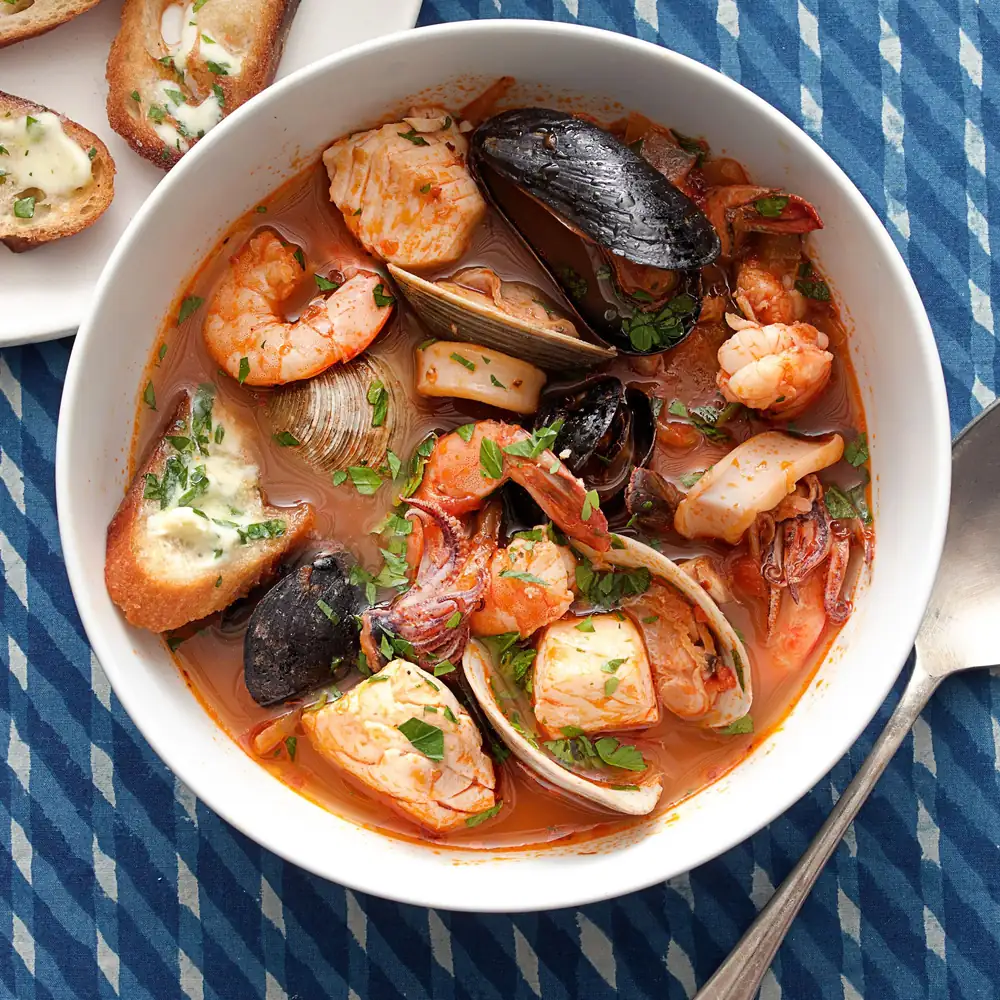 Cioppino Seafood Stew With Shrimp and Clams