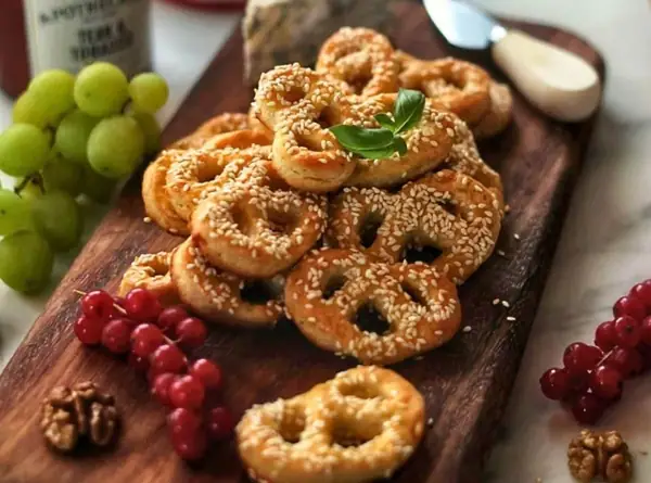 Blue Cheese Mini Pretzel Recipe