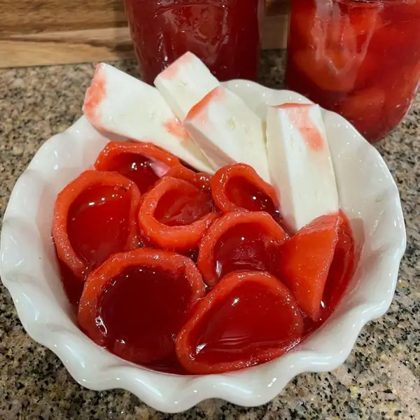 Guava Hats in Syrup