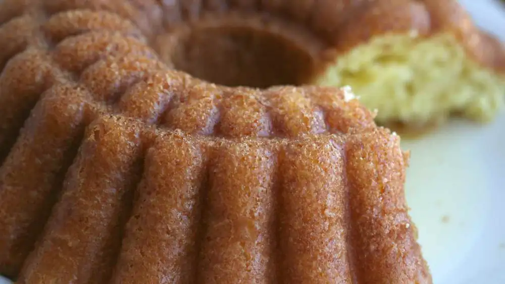 Rum baba like the one in Neapolitan pastry shops, try to make it at home, it's amazing!