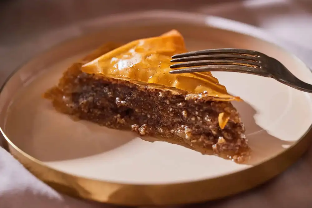 Walnut baklava