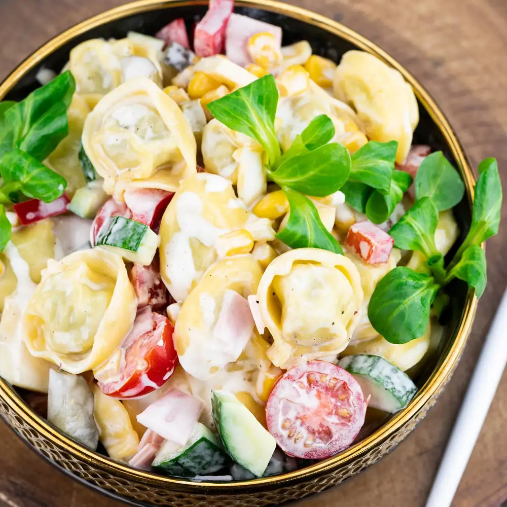 Tortellini salad