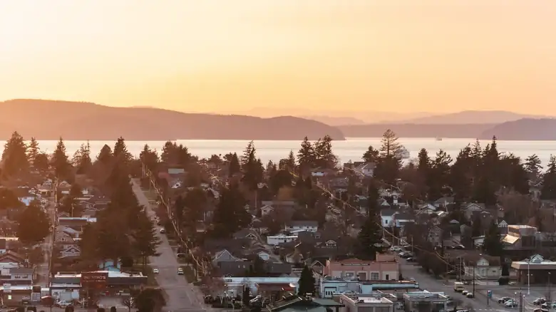 13 Small Towns On The Pacific Coast With Incredible Food