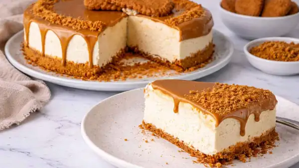 DIY Lotus Cheesecake, Not Even in a Bakery They Make It Like This