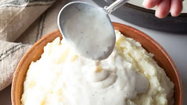 The Perfect White Gravy You Can Make in Minutes!
