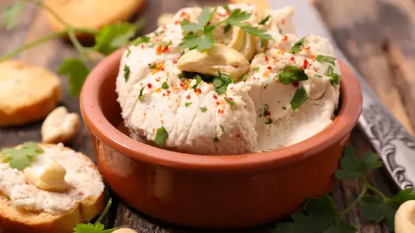 How long to soak cashews for a perfect vegan cheese sauce