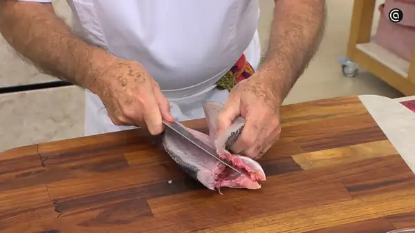 How to fillet a sea bream