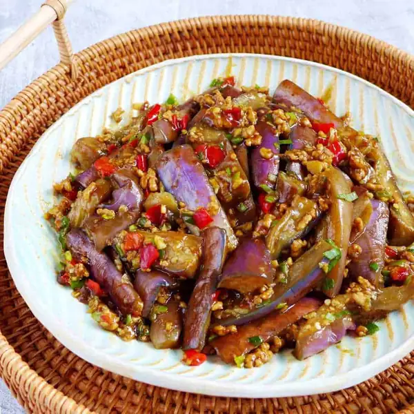 Chinese Eggplant with Garlic Sauce (鱼香茄子)