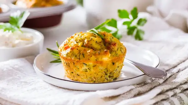 Why it's best to avoid paper molds when baking muffins