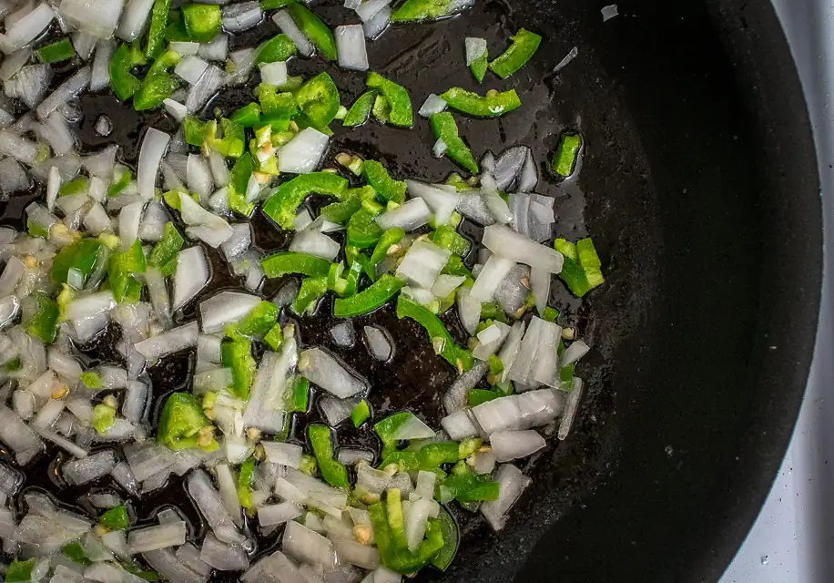 Huevos Revueltos Mexicanos - huevos a la mexicana