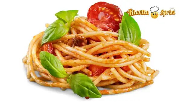 Pasta con salsa de tomate, no hay nada mejor