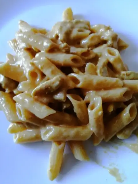 Chicken-Mozzarella pasta (gluten-free)