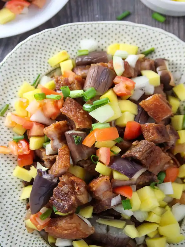 Crispy Pork Binagoongan